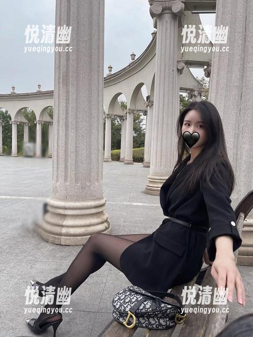 微密圈 - July芝岚和她的全套黑丝玉足，谁说这一切都是瞎扯？-悦清幽