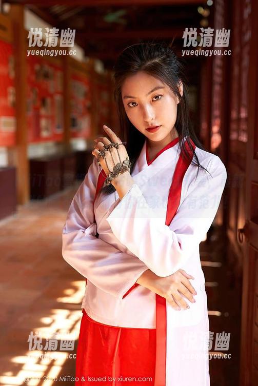 MiiTao蜜桃社 - 咕噜Sweet来袭，最新鲜的睡衣资源助力你在家也能有范儿！-悦清幽