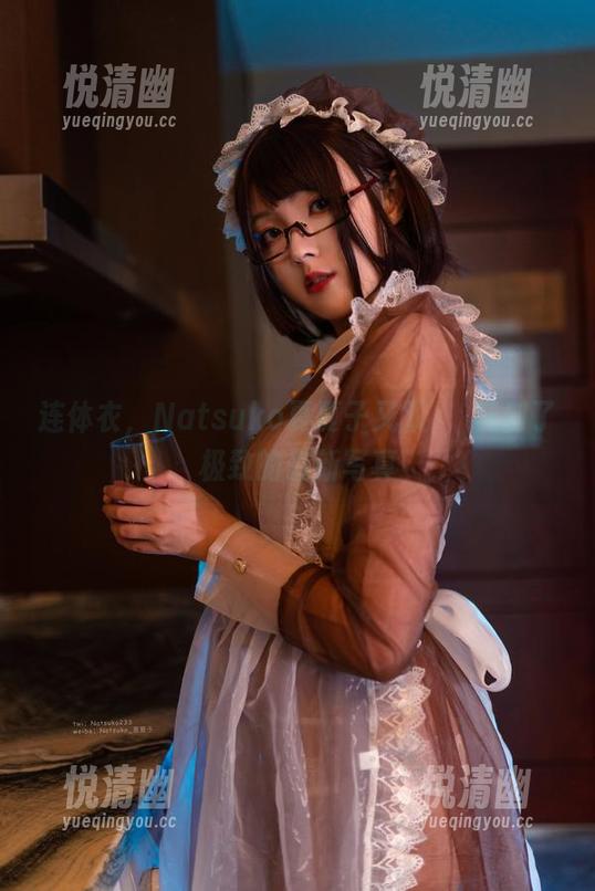 连体衣，Natsuko夏夏子又双叒叕玩到了极致的最新写真-悦清幽