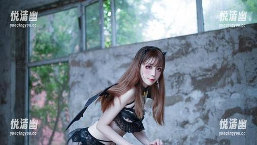 当你发现Sakiiii翎柒的旅拍作品在网盘里其实是一场“流浪”的完美诠释！-悦清幽