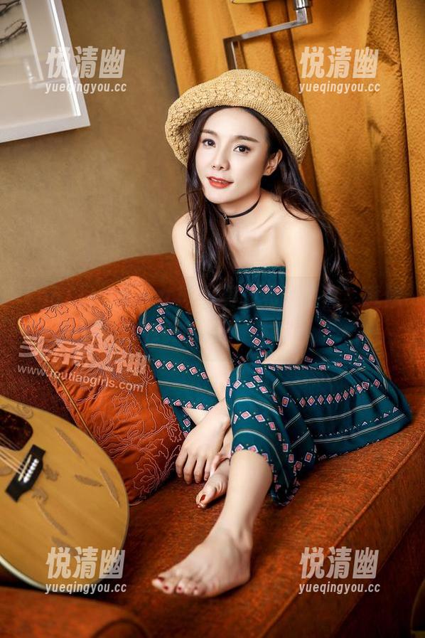 TouTiao头条女神 - 莫晓希的写真，就像人间清纯的诱惑，太过了…-悦清幽