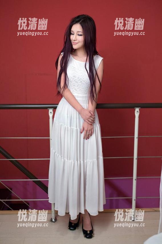 TuiGirl推女郎 - 圣诞快乐？看Yu佳妮的无圣光原图，我们再讨论。-悦清幽