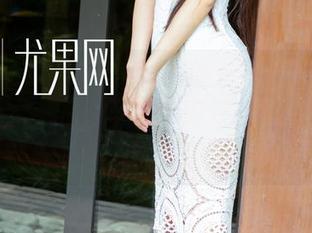 UGirls尤果网 - 白衬衫的魅力！看张雪馨这张图片，不会有人嫌弃它的吧…来，快去下载！