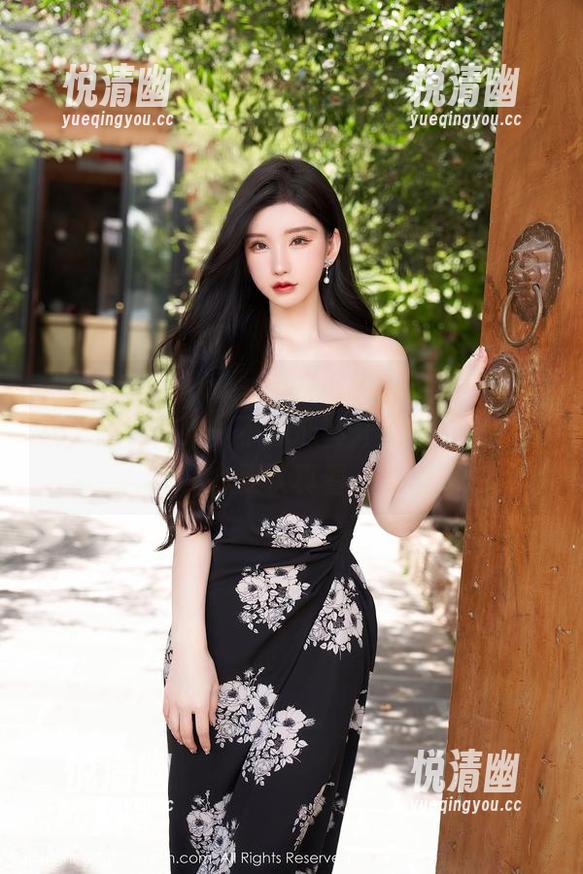 Xiuren秀人网 - 看去小芭乐的比基尼在线，高清效果，不忍心移开视线，心中默念要认真看。-悦清幽