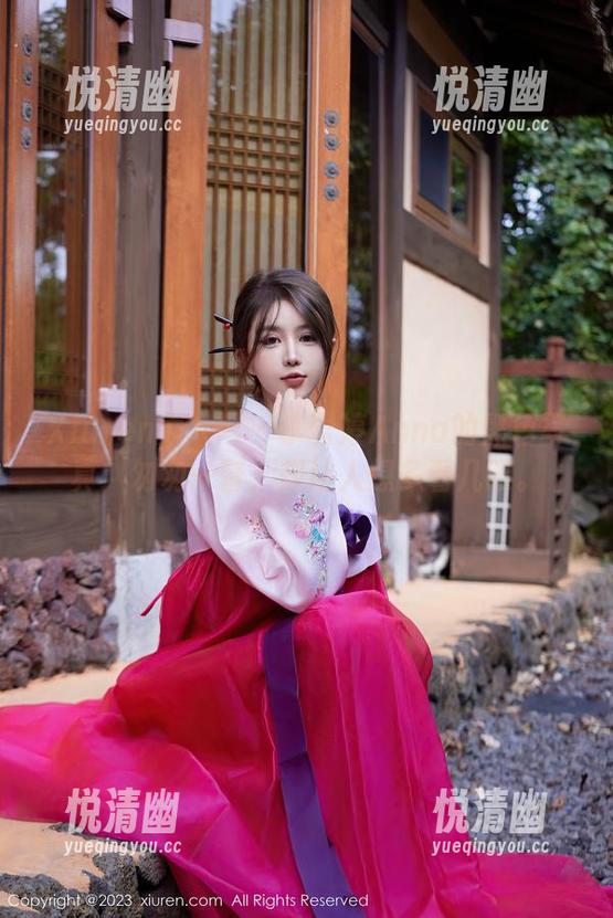 Xiuren秀人网 - 李雪婷Anna的黑色写真：匆匆一瞥，却让人想多看几眼。-悦清幽