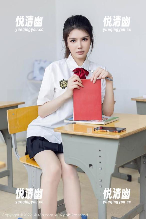 Xiuren秀人网 - 林文文yooki的最新一波更新，脚指头也能成为网红？这张美脚图片不扒不合适啊！-悦清幽