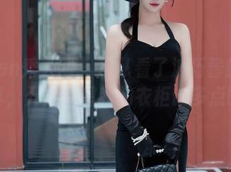 Xiuren秀人网 - 自从看了波巧酱的制服写真，开始幻想我的衣柜该多点啥？
