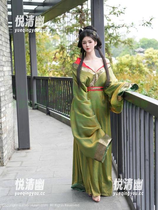 Xiuren秀人网 - 王俪丁的修女系列，全套都给我来一打！看了原图，我真想为她默默点赞。-悦清幽