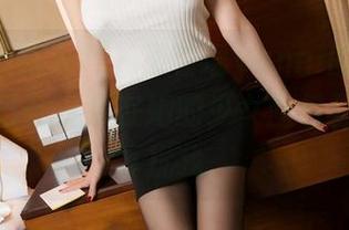 Xiuren秀人网 - 王馨瑶yanni的写真作品，我已经沉没在她的少女图包里了，别打扰我。