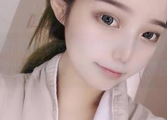 我仿佛听见eloise软软的呼唤，6月日常第二弹的写真集，快来瞧瞧这波原图。