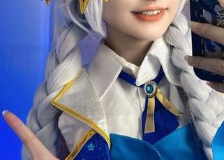 roroki骷髅姬眼镜的最新图库，骨感与光泽从未如此美妙