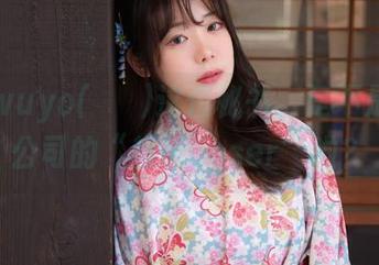 哦，wuyo(우요)这位秘书，是不是哪个公司的“超级Coser”啦？