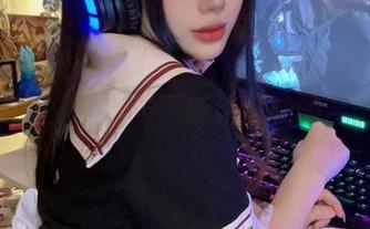 线上专属：九言与不听话妹妹的合影日常