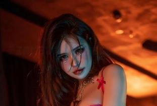 微密圈 - 于芷晴的日常美图，谁还在意吃啥呢？图包很治愈！