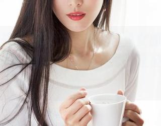 克拉女神 - 你以为YOYO的兔女郎定制图片会让人心动？老实说，我也是被惊艳了的。