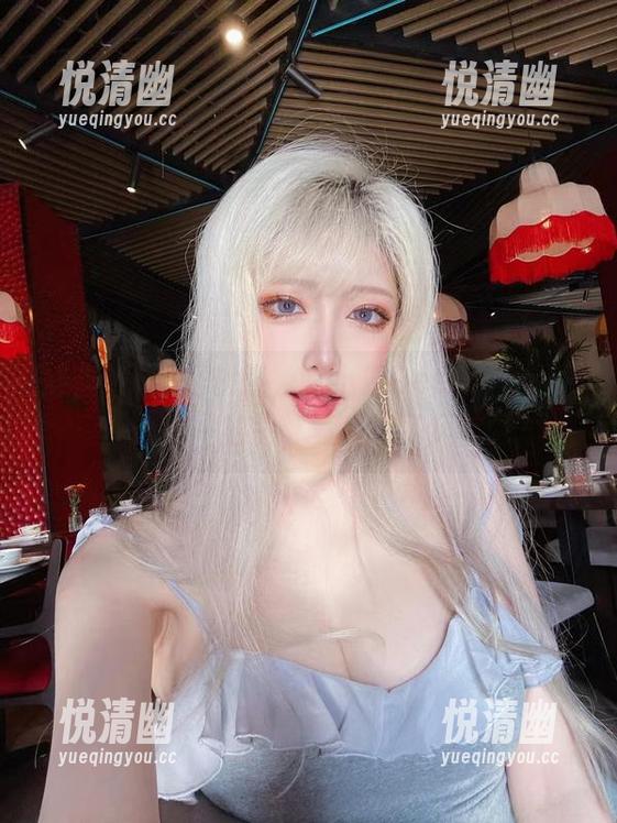 旅行中的记忆快照，啾小妍Deer的精选写真集，偶尔一抬头，竟发现了风的踪迹。-悦清幽