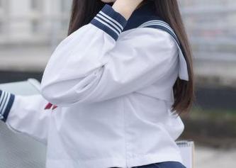 喵糖映画――原图里的角色扮演制服，是谁在次元门口等？