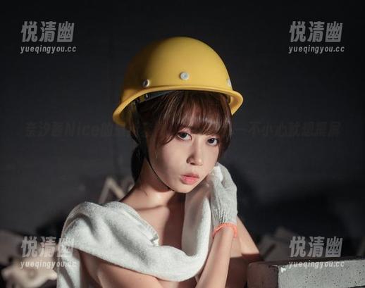 奈汐酱Nice的最新套图，油亮到我一不小心就想摸屏幕！-悦清幽
