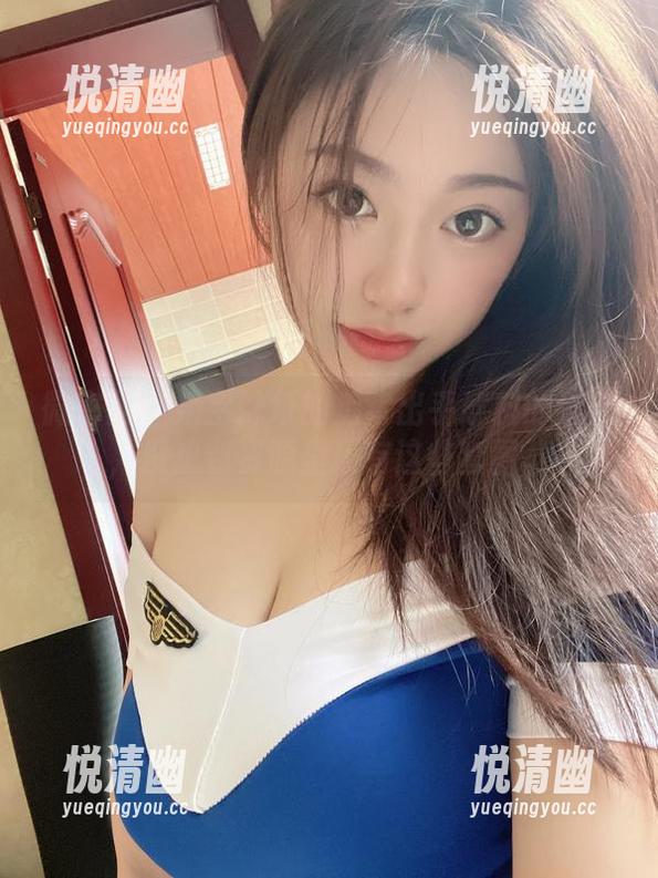 微密圈 - 奶宝妹纸的后背出乎意料的迷人，没想到资源里还有这些套图。-悦清幽