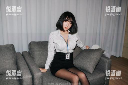 姜仁卿(강인경)的制服写真，谁说不能有点儿办法呢？图集中找新欢吧！-悦清幽