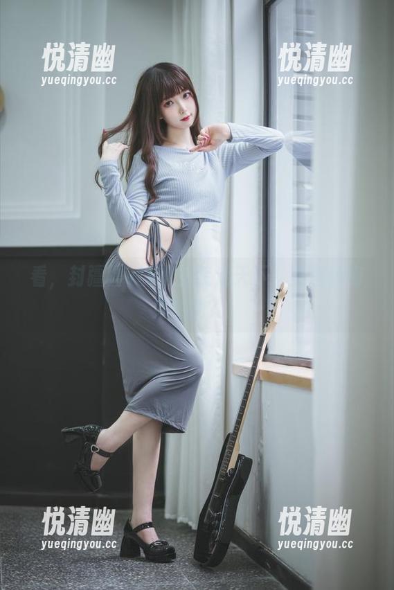 看，封疆疆v以职业装走天下，美图还有免费的？！-悦清幽