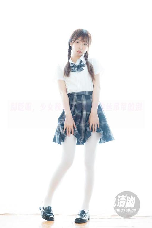 别眨眼，少女秩序给你带来白丝吊带的别样原图。-悦清幽