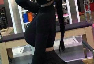 微密圈 - 分享一些左公子666的写真，剧情复杂得像个情感纠葛。