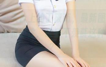 推女神 - 天台上的丁筱南，最新图包里有几分慵懒和随性，谁会不羡慕这种状态呢？