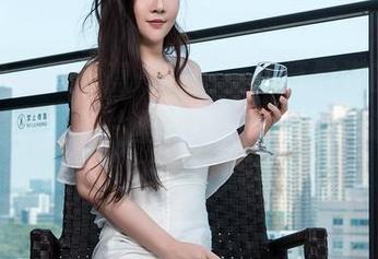 推女神 - 眼镜有一种力量，莫雅淇的写真正是…噢，图片里的每一个细节都让我停不下来！
