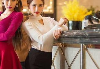 推女神 - 白色？赵伊彤这款私拍治愈系写真能不能不那么扎心？