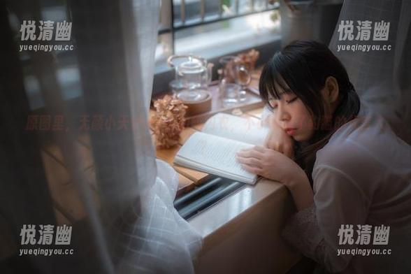 原图里，无颜小天使wy的豹纹内衣，不小心成了豹猫的代言人？-悦清幽