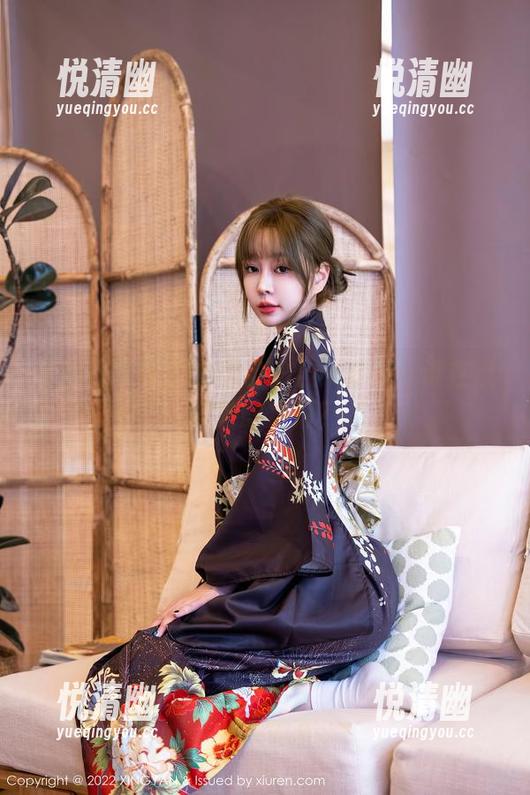 星颜社 - 李丽莎的自拍合集更新：谁在窥探她的角落？-悦清幽