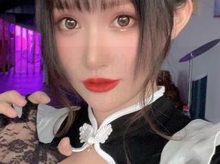 黑丝作品，木之本果的曲线让人恍惚，也是个神奇的组合！