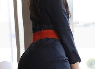 模范学院 - 板凳上待客——大美妞儿的高清女友资源分享！