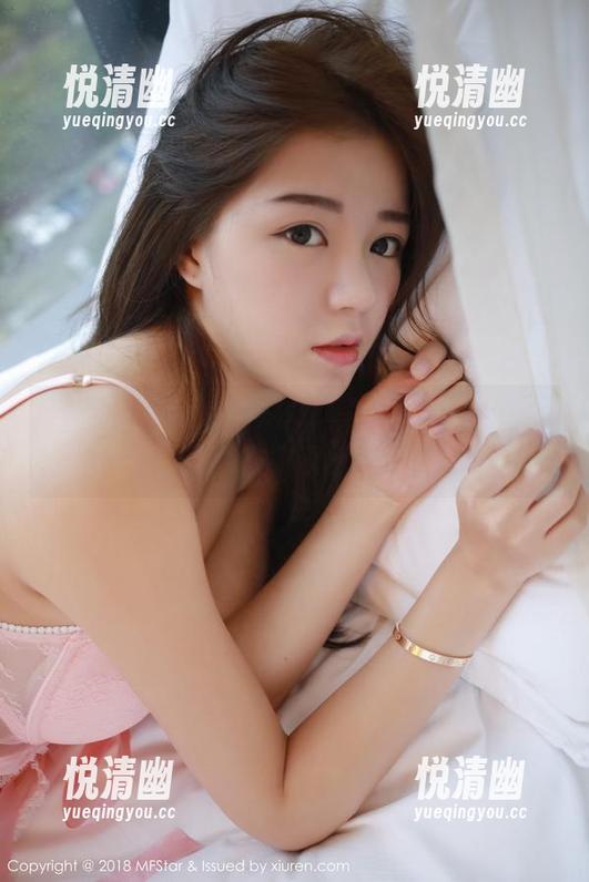 模范学院 - 王楚璇的JK写真：看，色彩不只在衣服上！-悦清幽