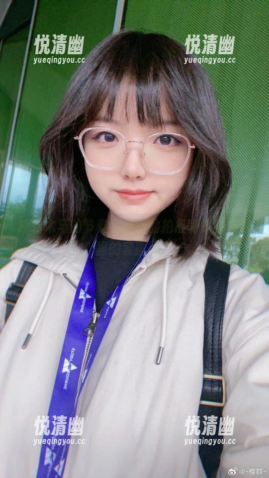 旋转木马的节奏，樱群的拍摄算是意外惊喜的套图吗？-悦清幽