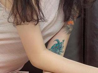 爱尤物 - 李希瑶的写真，皮衣与都市的碰撞，简单到让人心痒