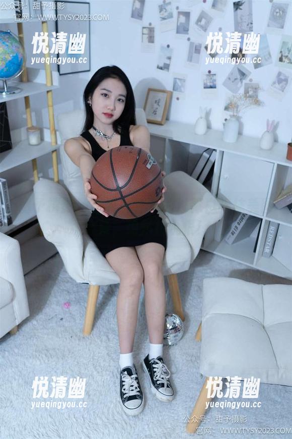 甜予摄影 - 小熊超会搭的过膝白棉袜美图合集，绝对拉仇恨！-悦清幽