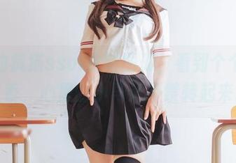 免费的疯猫ssol定制图册，看到个个活色生香，心里的小马达不禁转起来。