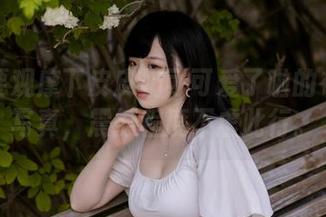 一定要观摩下皮皮奶可可爱了啦的布狄卡写真，震撼程度不虚此行。