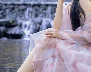 秀人网 - 修女？巧妙的Candy糖糖一翻，高清图片让人多看几遍！