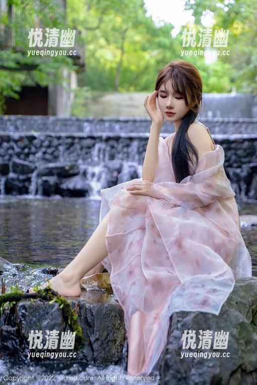 秀人网 - 修女？巧妙的Candy糖糖一翻，高清图片让人多看几遍！-悦清幽