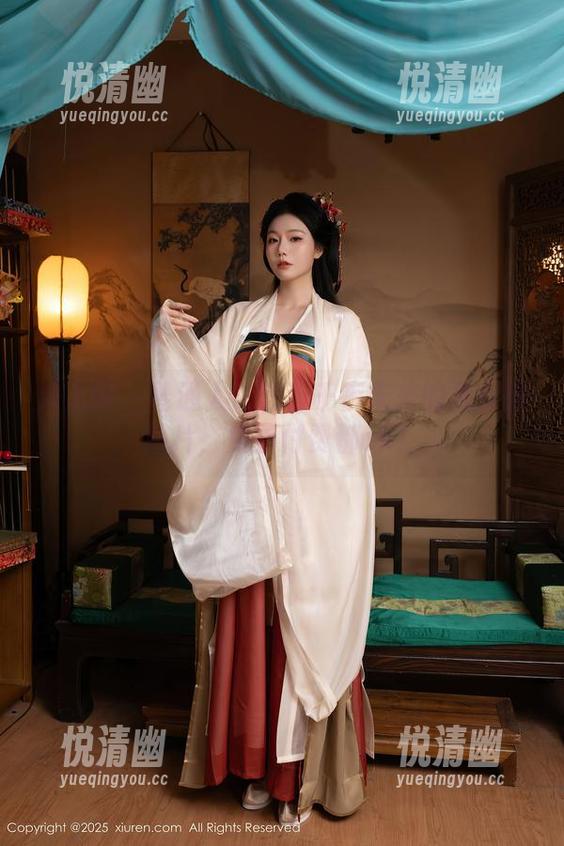 秀人网 - 普通人也想有千夜未来的兔女郎照片，免费付费都ok！-悦清幽