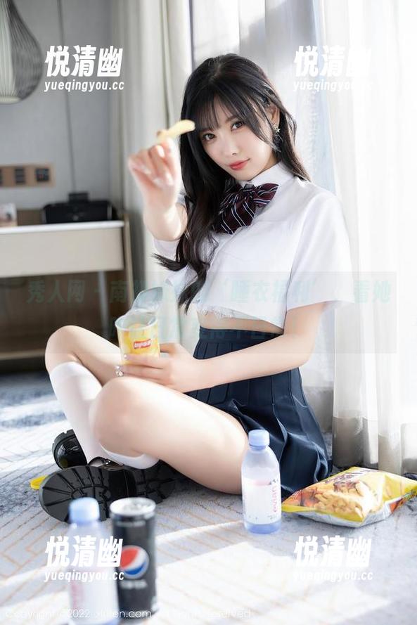 秀人网 - 南初妹妹的‘睡衣福利’，看她咋让日常变得不日常！-悦清幽