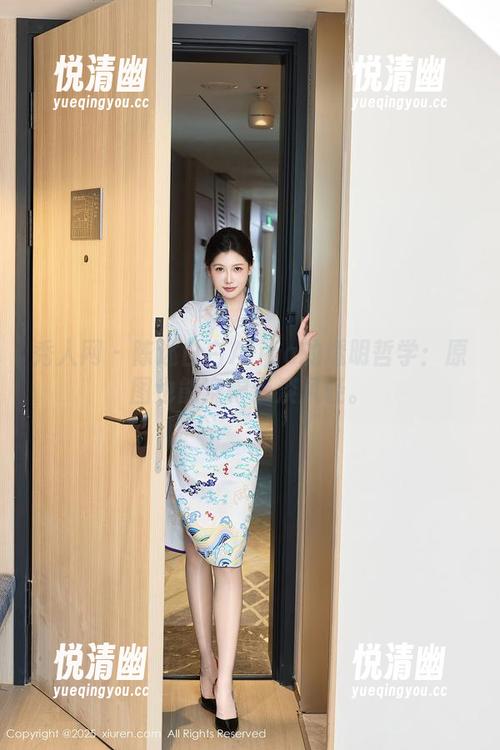 秀人网 - 陈述白白Alina的透明哲学：原图也能穿得云淡风轻。-悦清幽