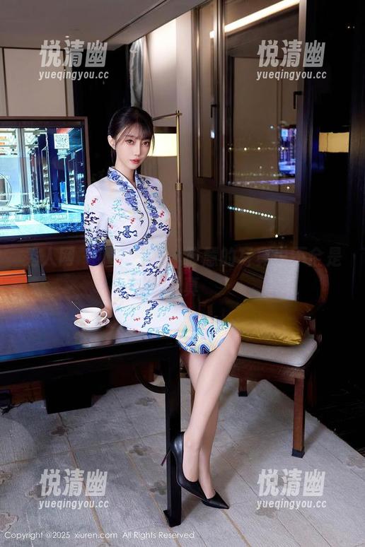 秀人网 - 小小少女，筱慧的写真也不全是天真-悦清幽