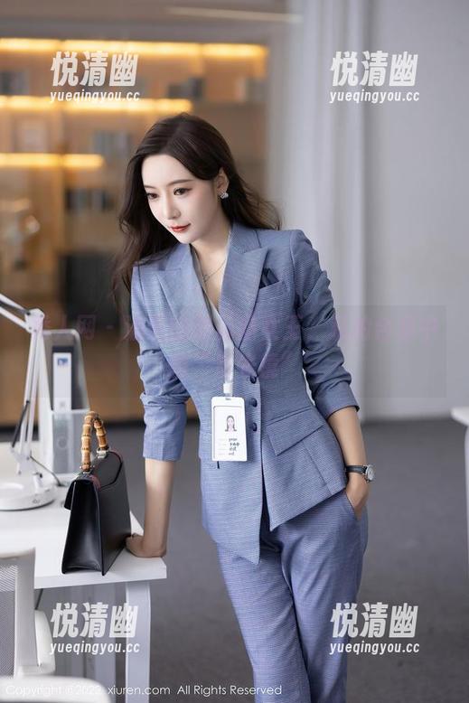 秀人网 - 油亮的邹晶晶女王，私拍合集中的“反光镜”-悦清幽