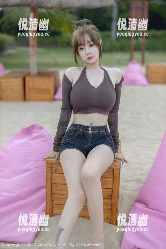 秀人网 - 姐姐的恍惚，定制的写真，麦田那一抹色调也难以定义-悦清幽