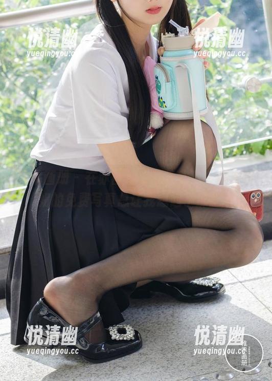 稚乖画册 - 在赤西夜夜的镜头下，麻衣学姐的免费写真总让我想起了那些年-悦清幽