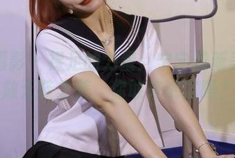 绮梦摄影 - 裸足的力量：宁宁最新美图绽放无鞋之美，你敢来试试吗？